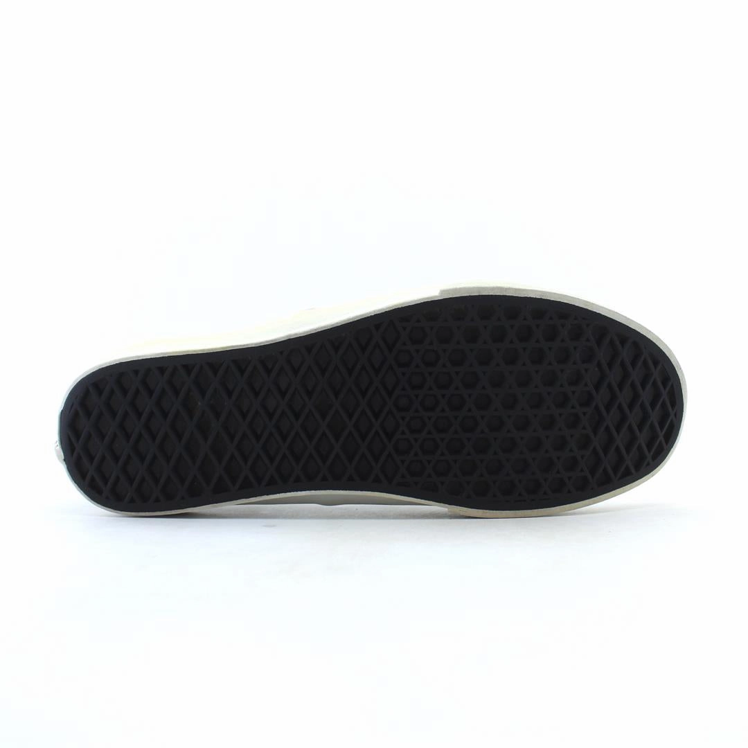 VANS AUTHENTIC Vans casual shoe snapshots