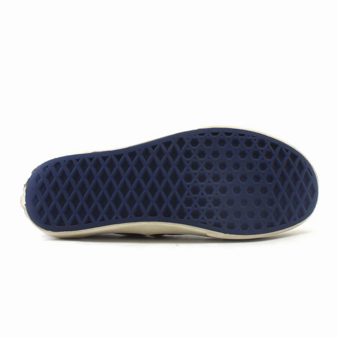 VANS AUTHENTIC Vans casual shoe snapshots