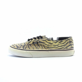 VANS AUTHENTIC Vans retro-inspired footwear styles