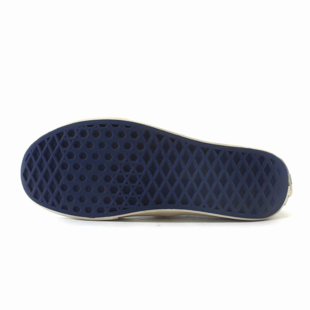 VANS AUTHENTIC Vans casual shoe snapshots