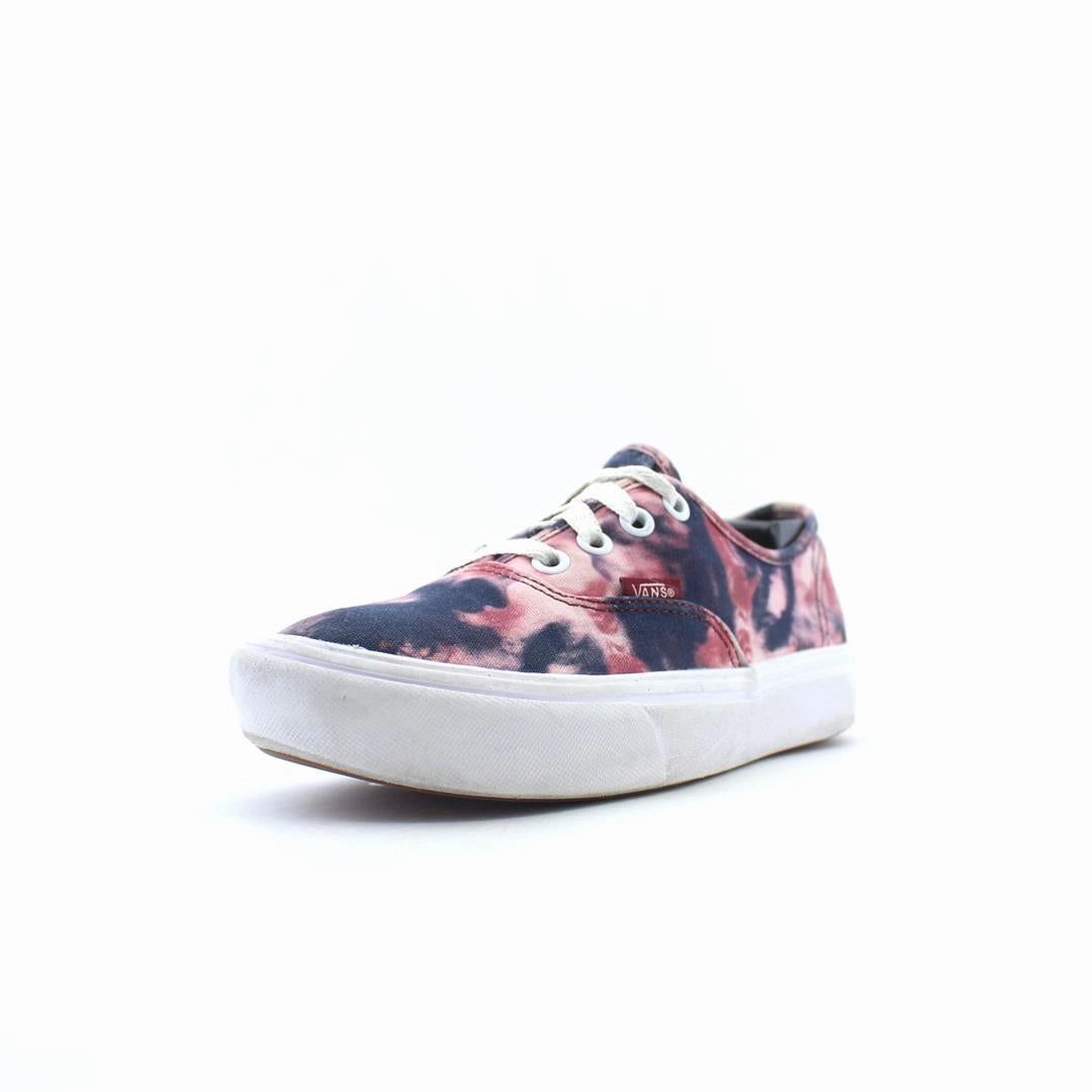 VANS AUTHENTIC Vans casual shoe snapshots