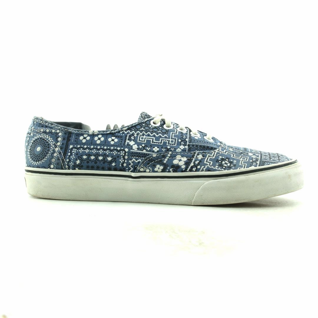 VANS AUTHENTIC Vans casual shoe snapshots