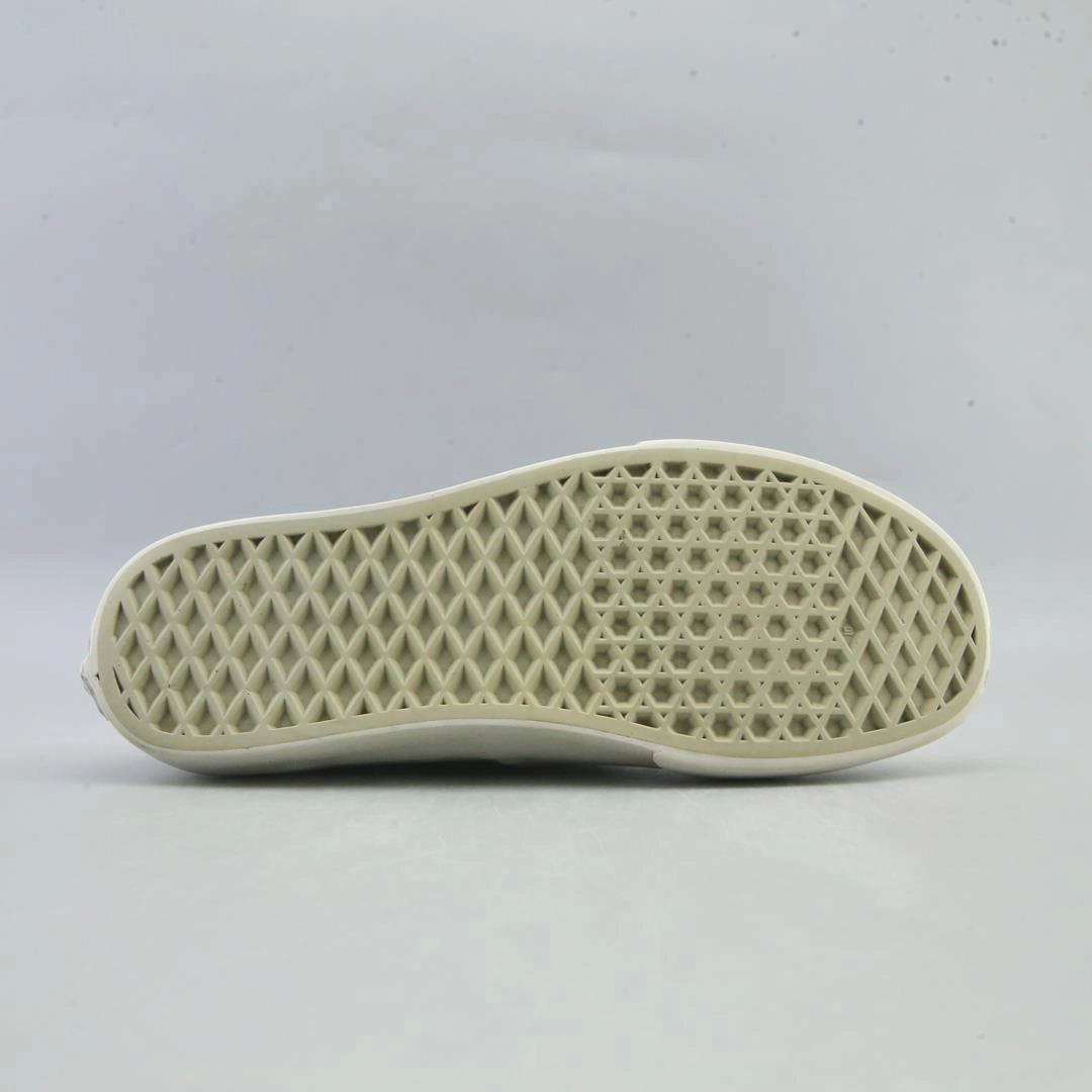 VANS AUTHENTIC Vans casual shoe snapshots