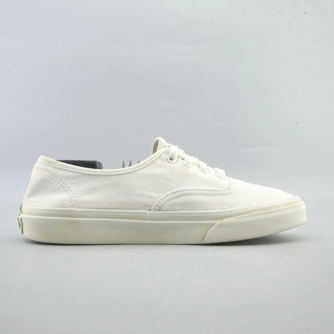 VANS AUTHENTIC Vans casual shoe snapshots