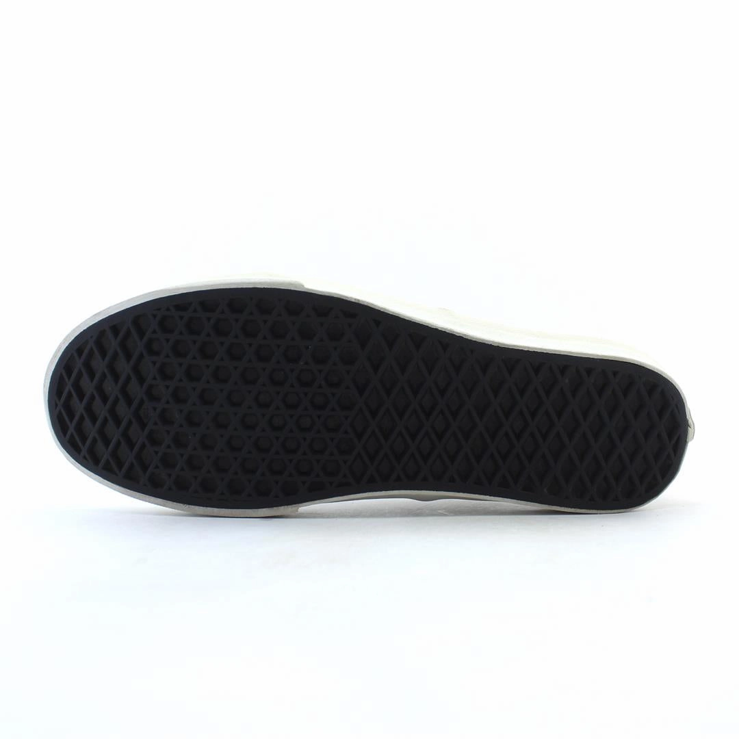 VANS AUTHENTIC Vans casual shoe snapshots