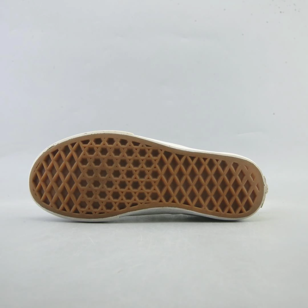 VANS AUTHENTIC Vans classic sneaker styles
