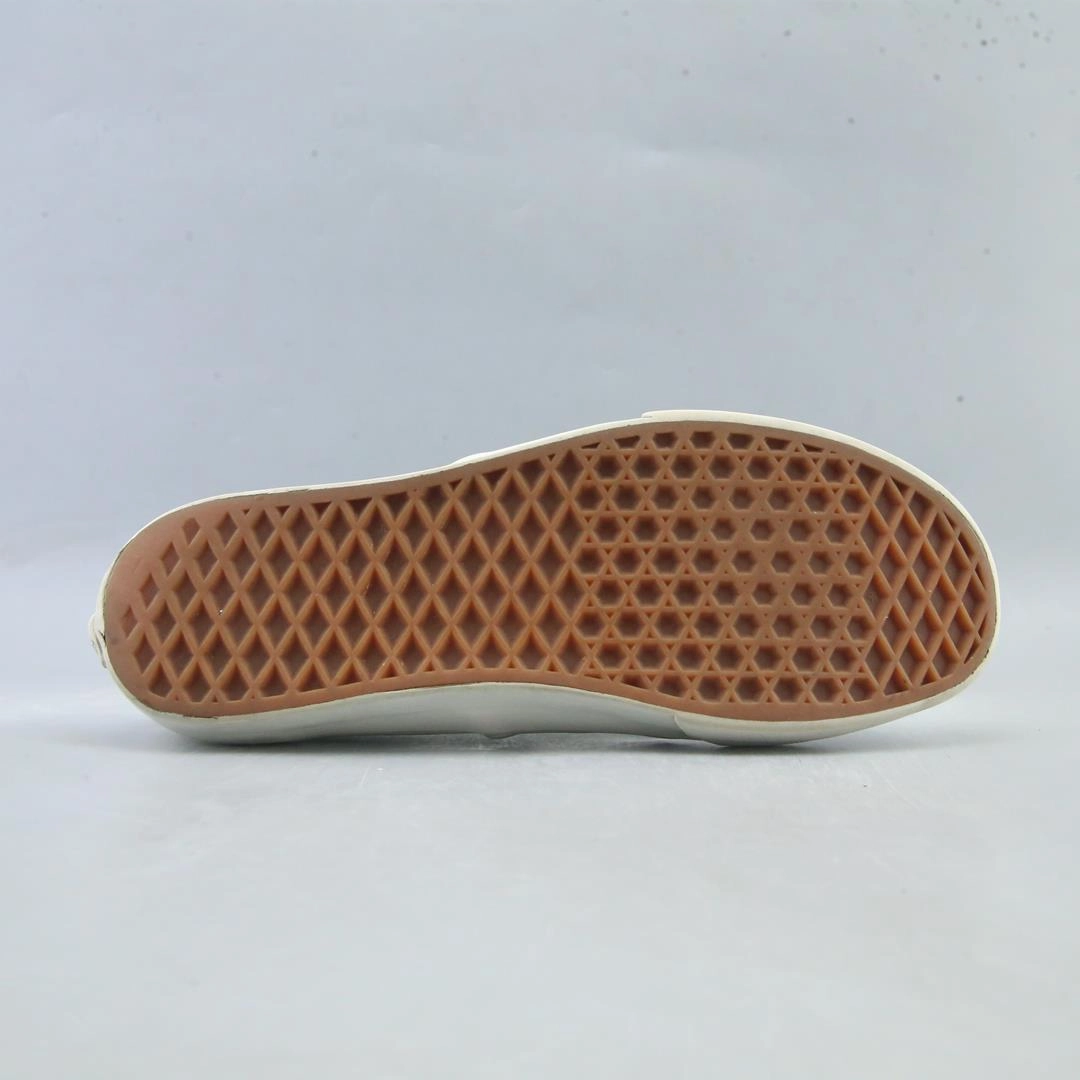 VANS AUTHENTIC Vans classic sneaker styles