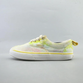 VANS AUTHENTIC Vans iconic skate shoe designs