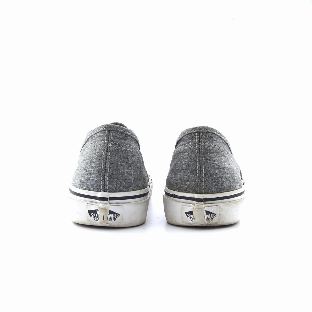 VANS AUTHENTIC Vans classic sneaker styles