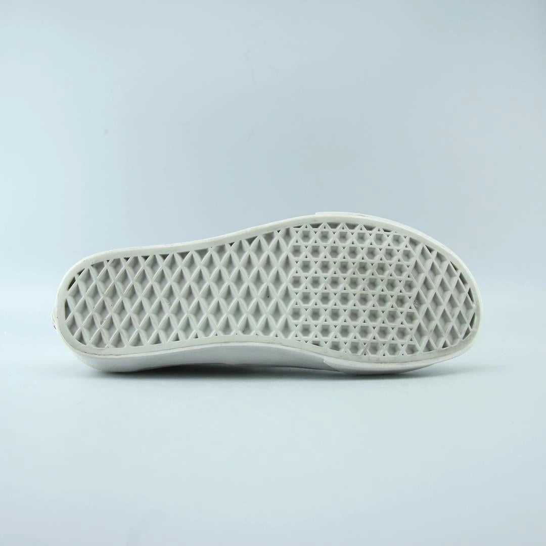 VANS AUTHENTIC Vans classic sneaker styles
