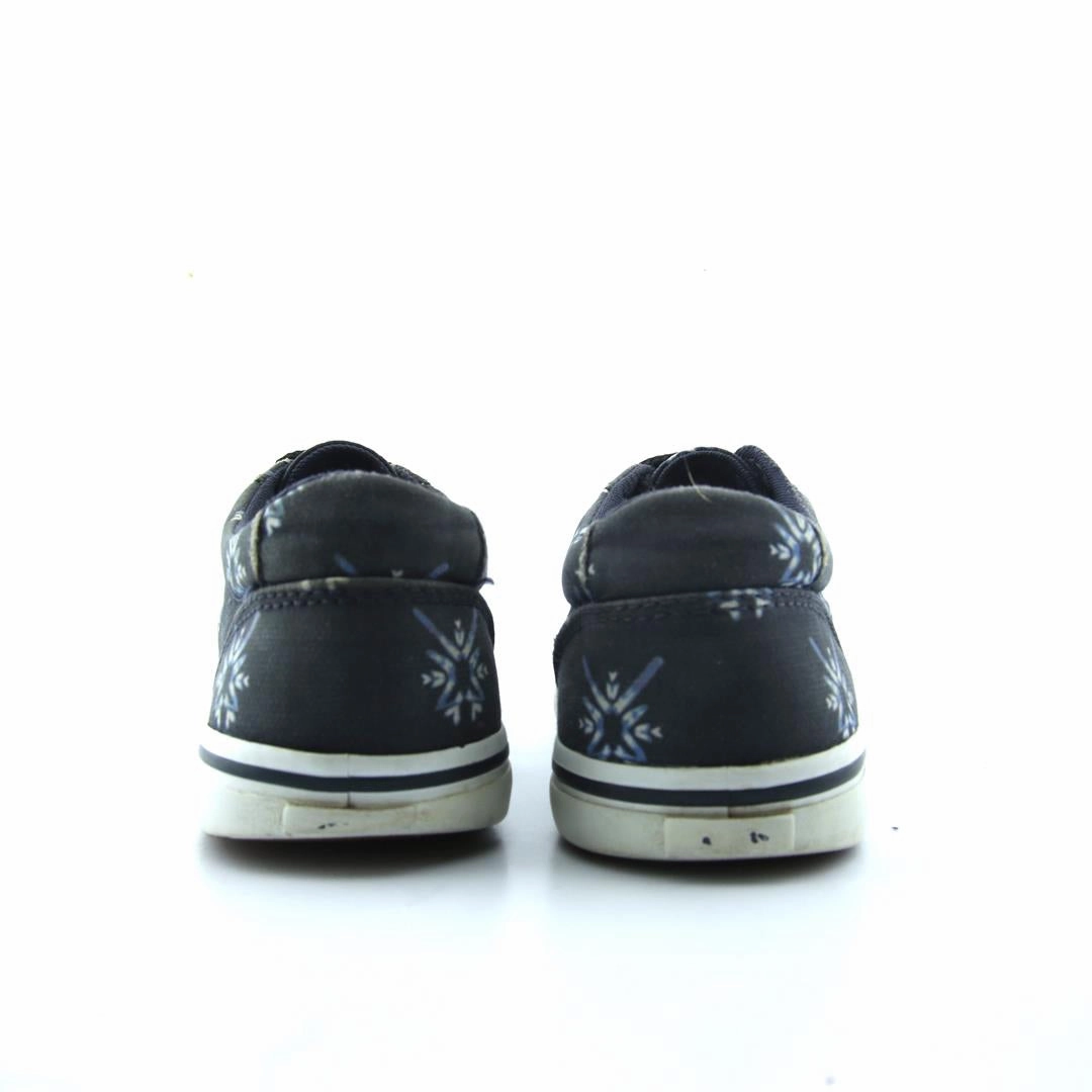 VANS AUTHENTIC Vans classic sneaker styles
