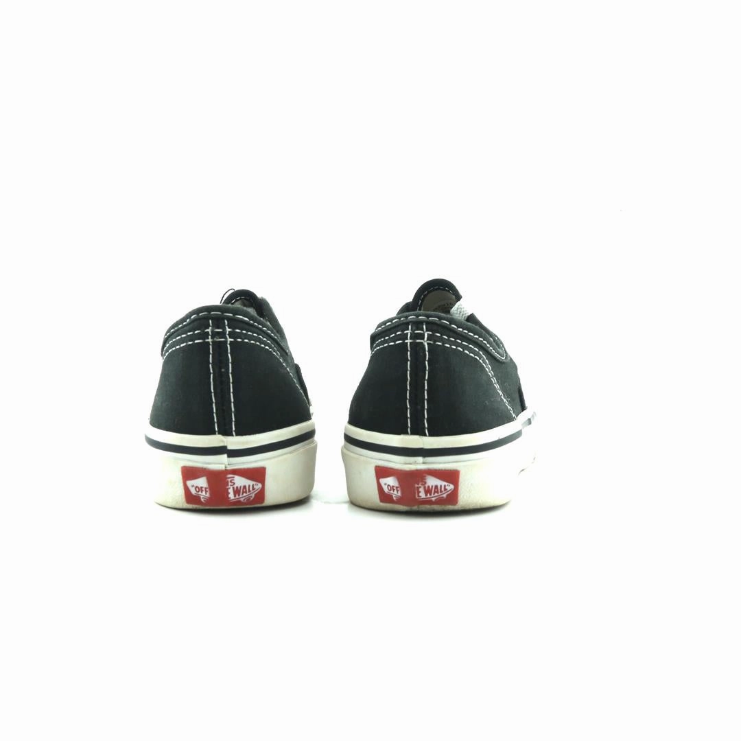 VANS AUTHENTIC Vans classic sneaker styles