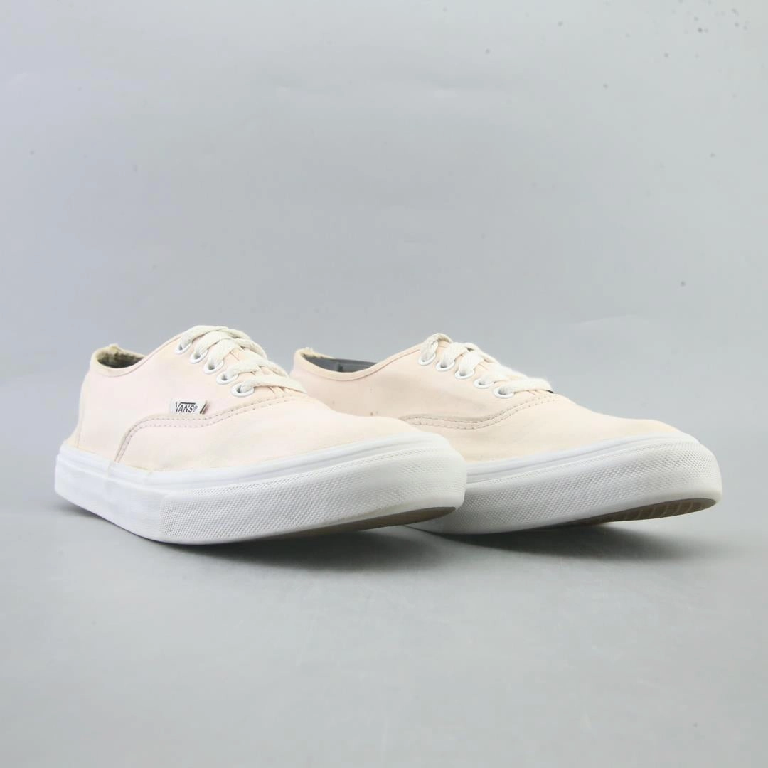 VANS AUTHENTIC Vans classic sneaker styles