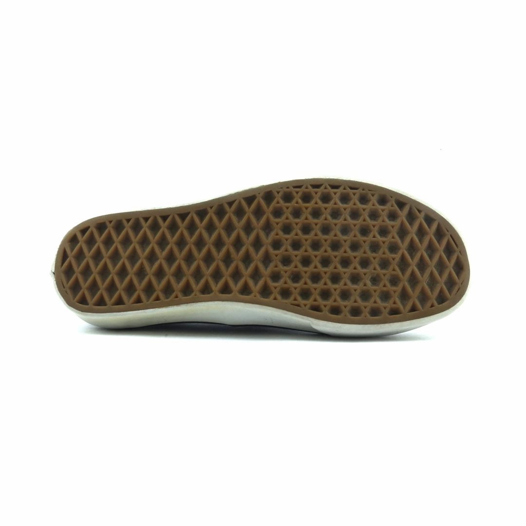 VANS AUTHENTIC Vans classic sneaker styles