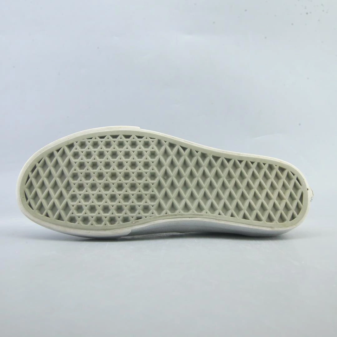 VANS AUTHENTIC Vans classic sneaker styles