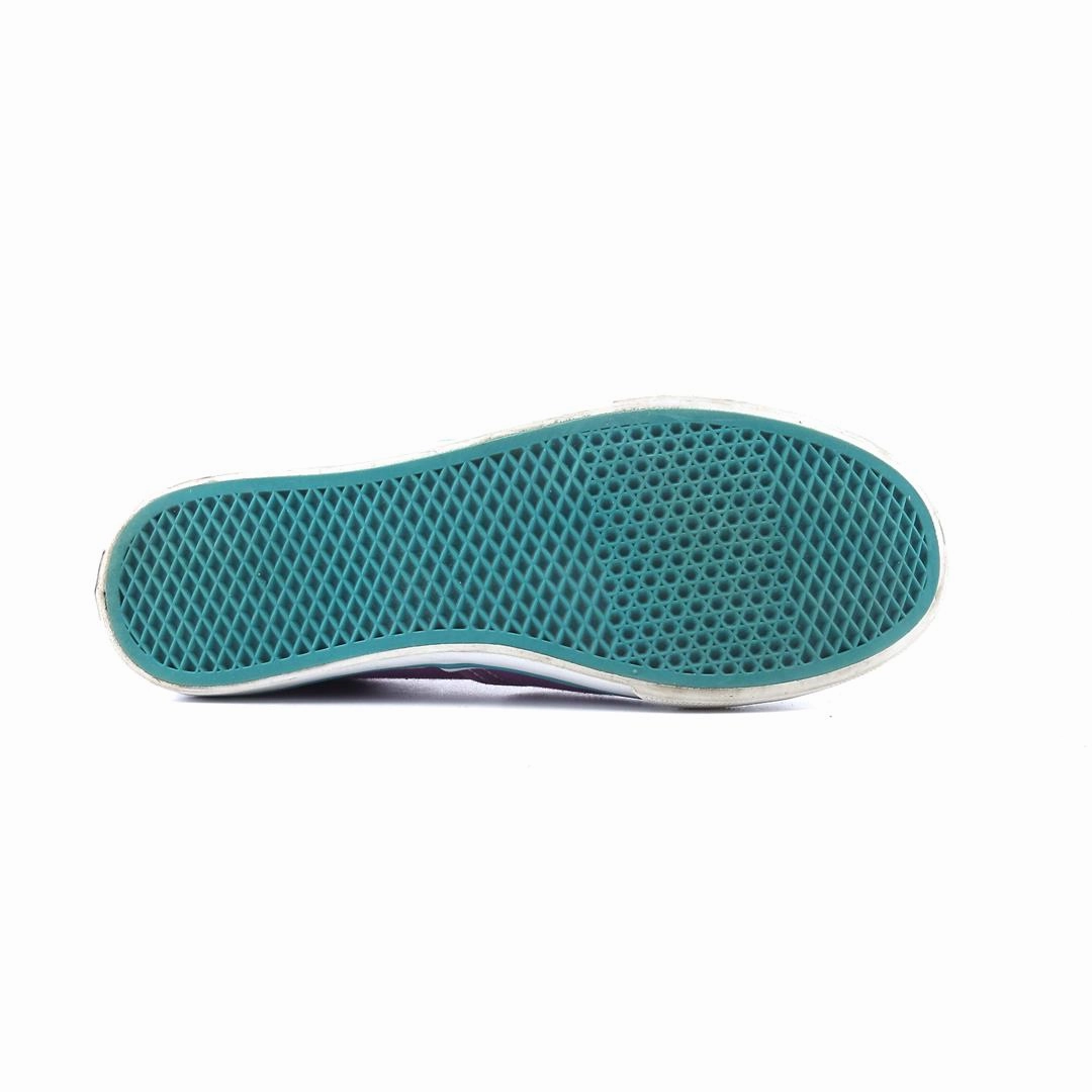VANS AUTHENTIC Vans classic sneaker styles