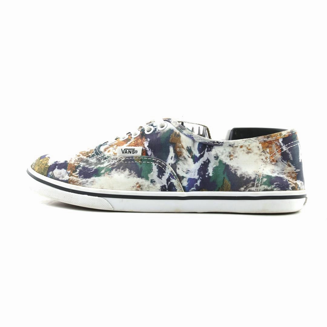 VANS AUTHENTIC Vans iconic skate shoe designs