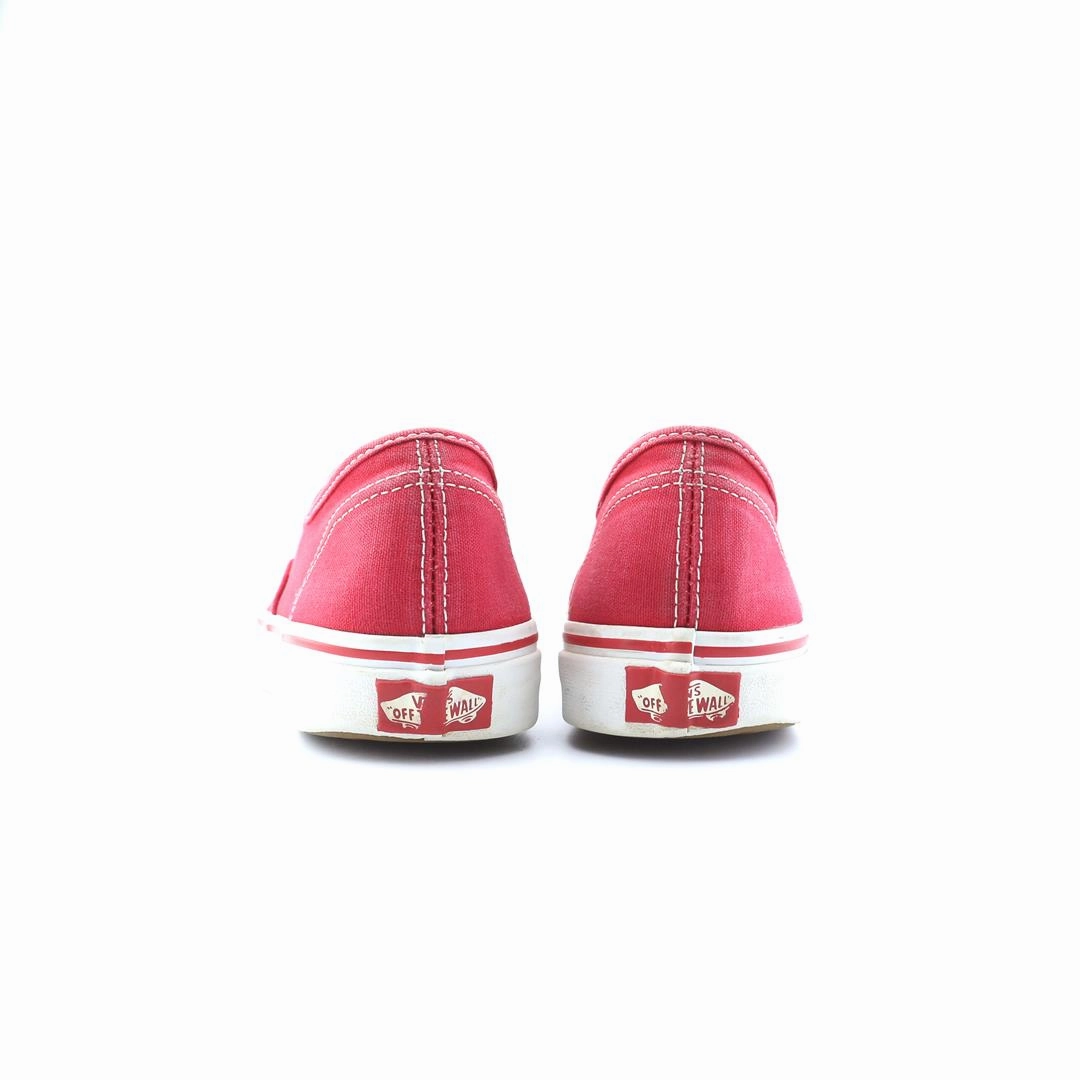 VANS AUTHENTIC Vans classic sneaker styles
