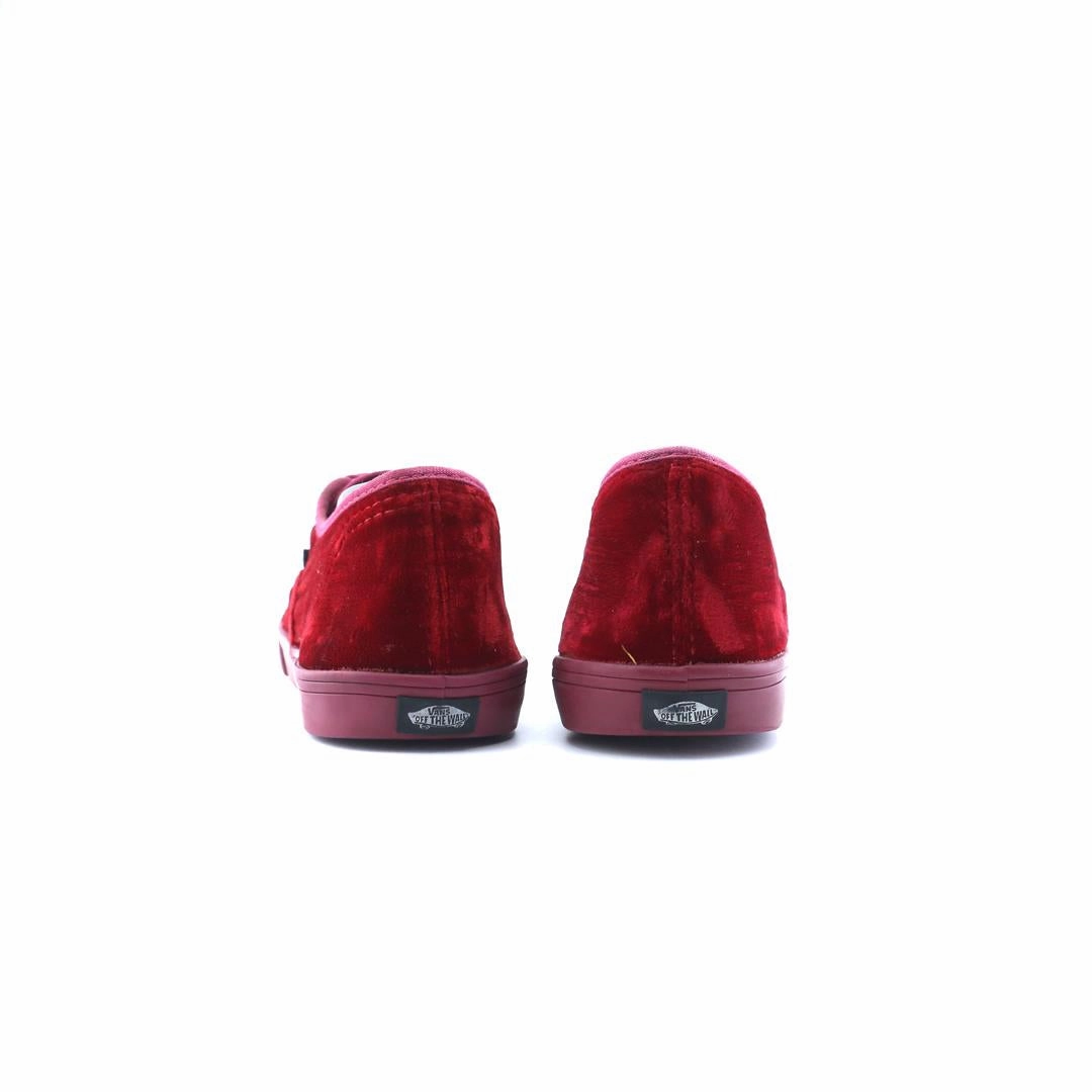 VANS AUTHENTIC Vans classic sneaker styles