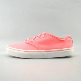 VANS AUTHENTIC Vans iconic skate shoe designs