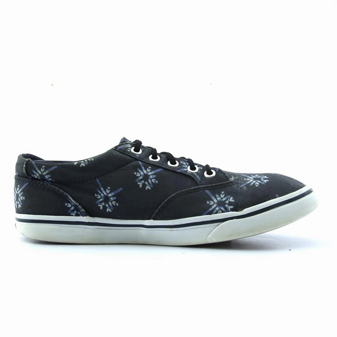 VANS AUTHENTIC Vans classic sneaker styles