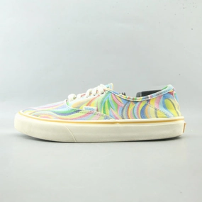 VANS AUTHENTIC Vans iconic skate shoe designs