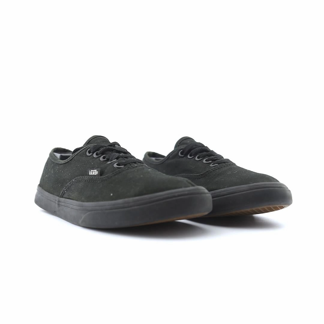 VANS AUTHENTIC Vans classic sneaker styles