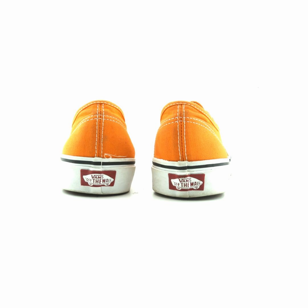 VANS AUTHENTIC Vans classic sneaker styles