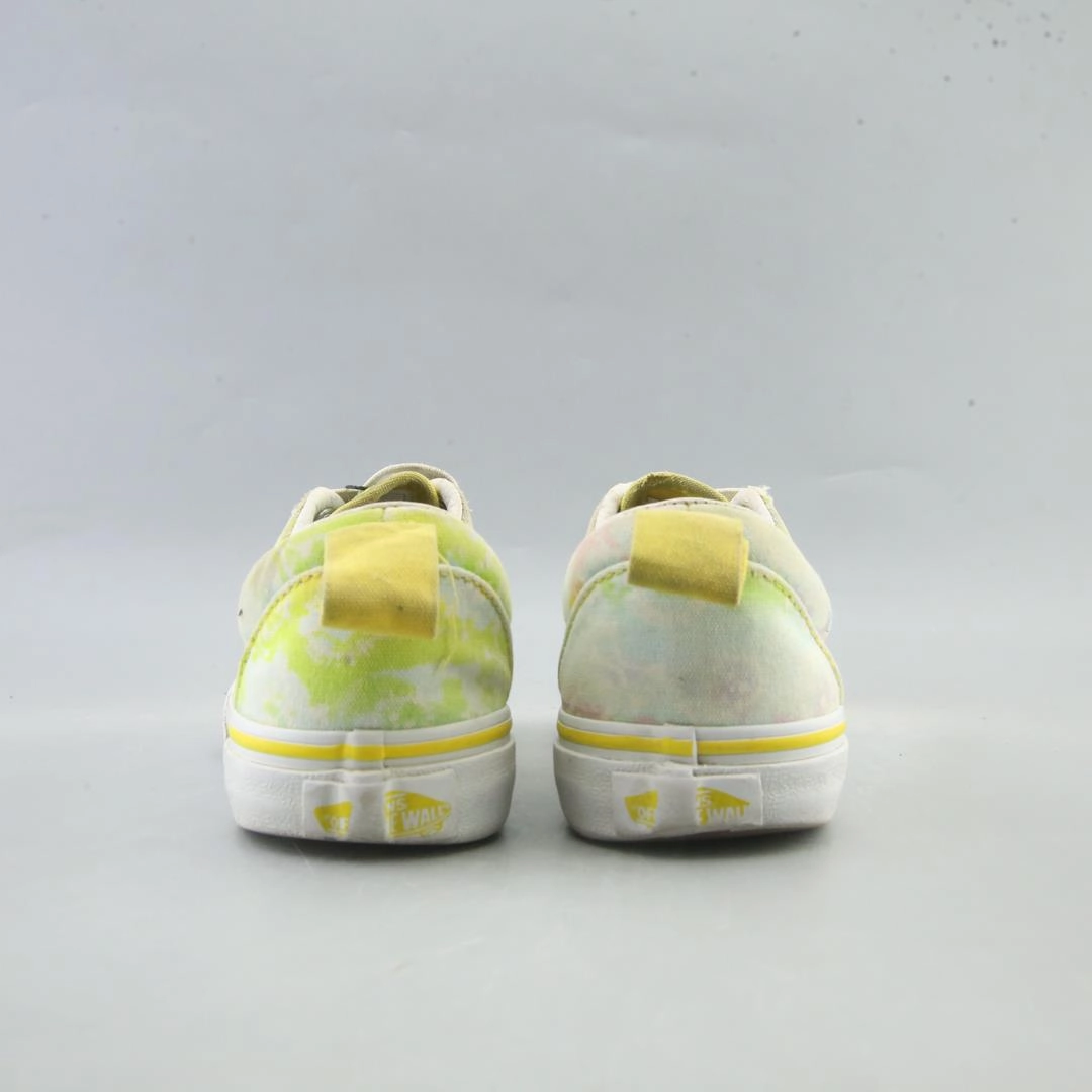 VANS AUTHENTIC Vans classic sneaker styles
