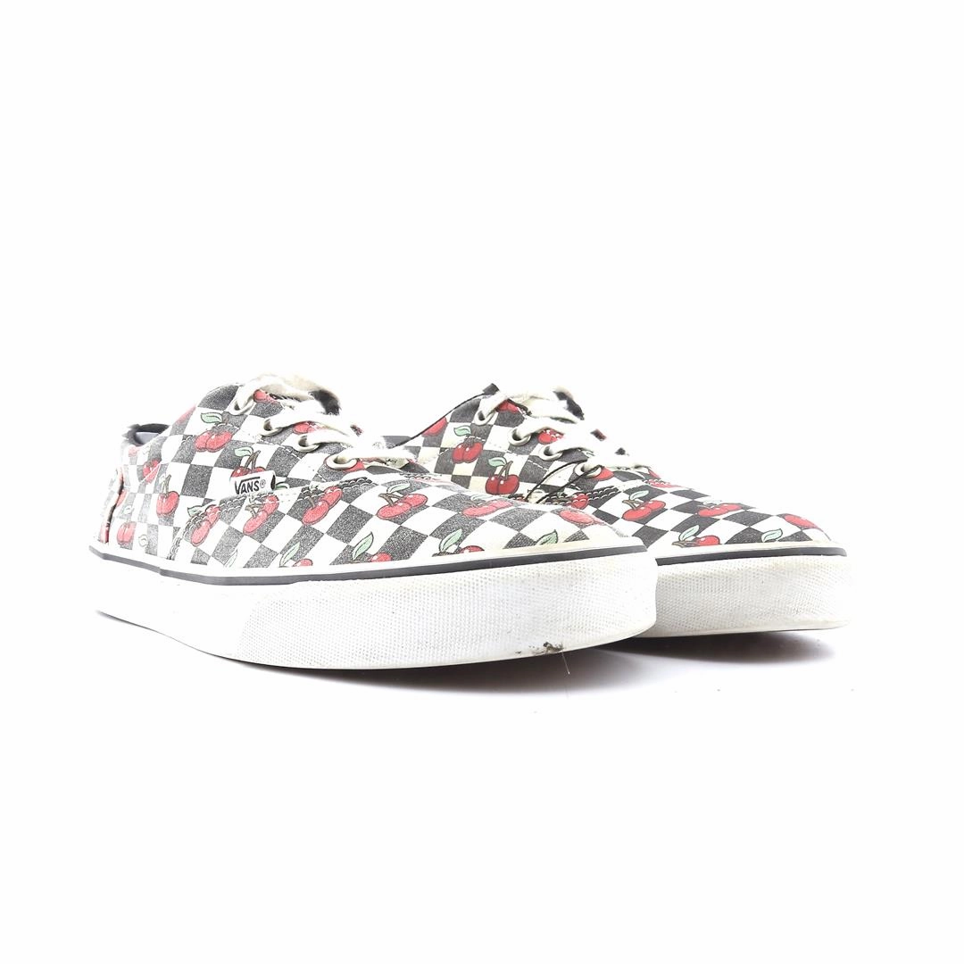 VANS AUTHENTIC Vans classic sneaker styles