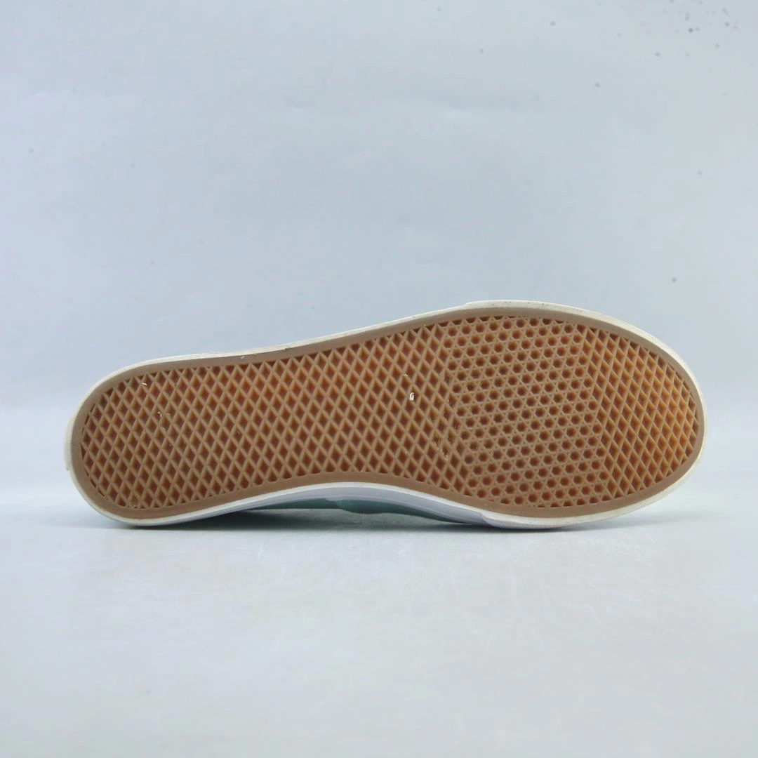 VANS AUTHENTIC Vans classic sneaker styles