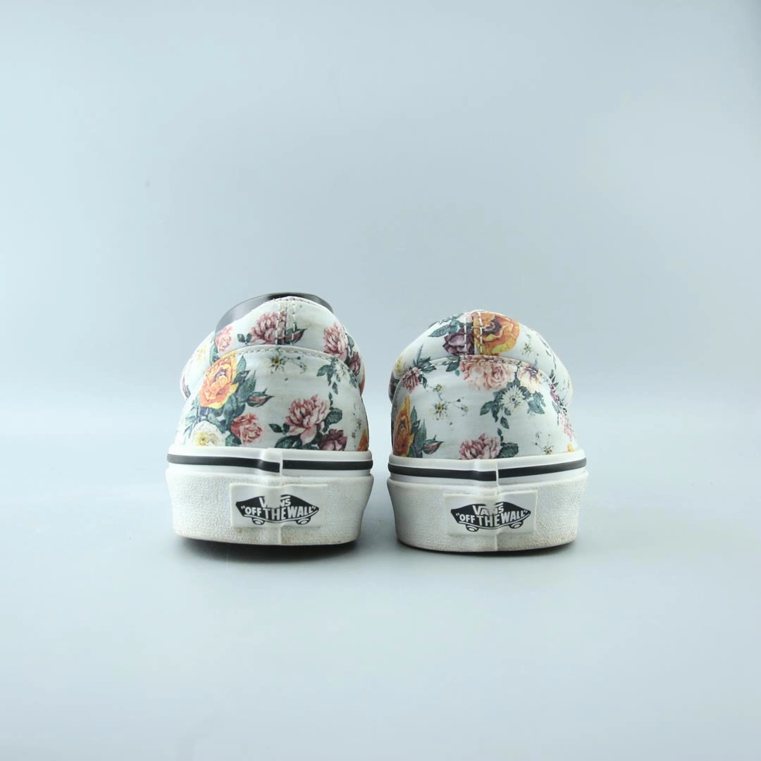 VANS AUTHENTIC Vans classic sneaker styles
