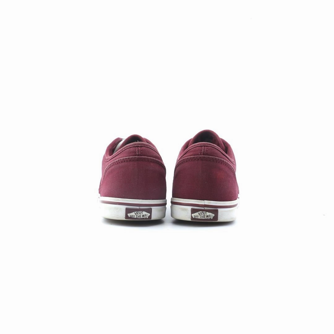 VANS AUTHENTIC Vans skate shoe imagery
