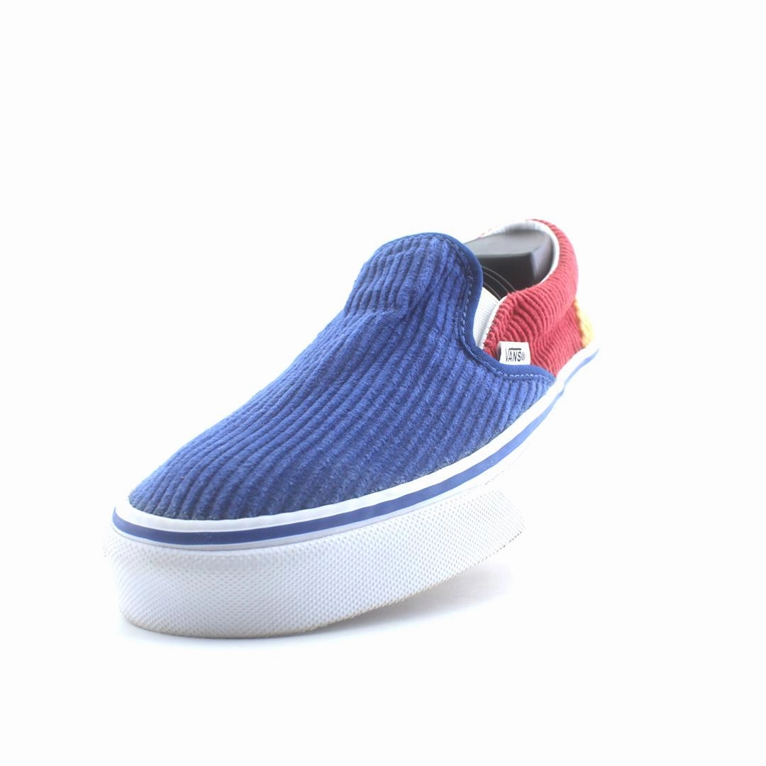 VANS CLASSIC CANVAS Vans casual shoe snapshots