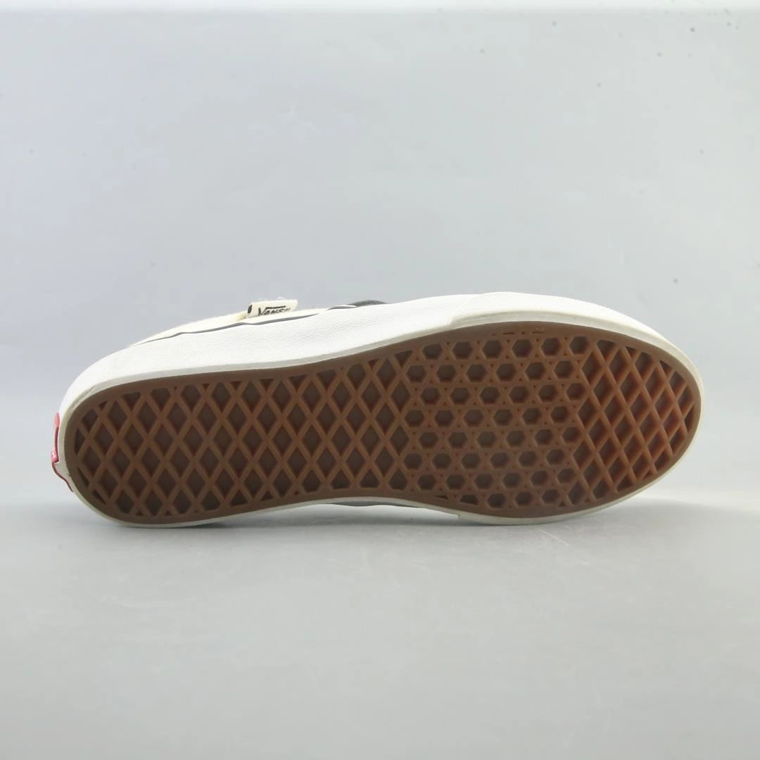 VANS CLASSIC  CHECKERBOARD Vans casual shoe snapshots