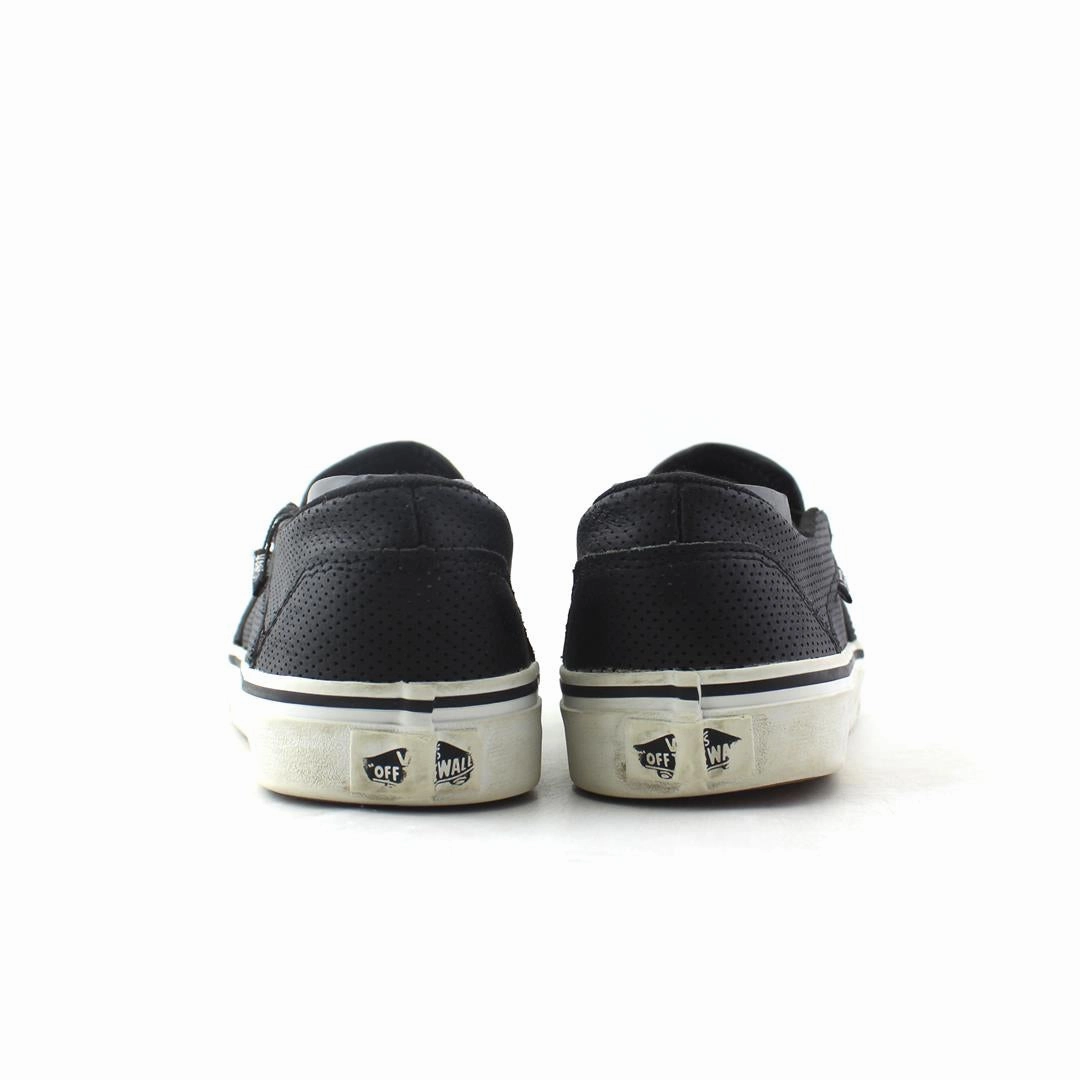 VANS CLASSIC CHECKERBOARD Vans casual shoe snapshots