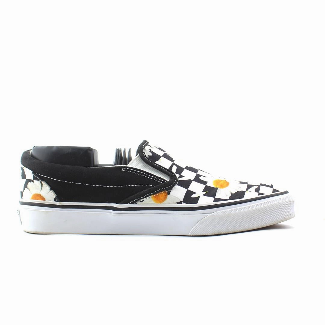 VANS CLASSIC CHECKERBOARD Vans casual shoe snapshots