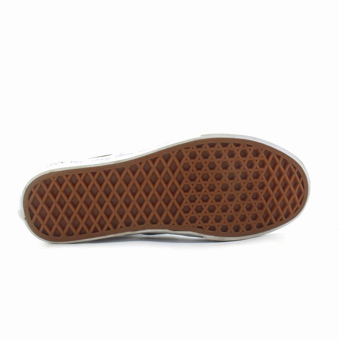 VANS CLASSIC CHECKERBOARD Vans casual shoe snapshots