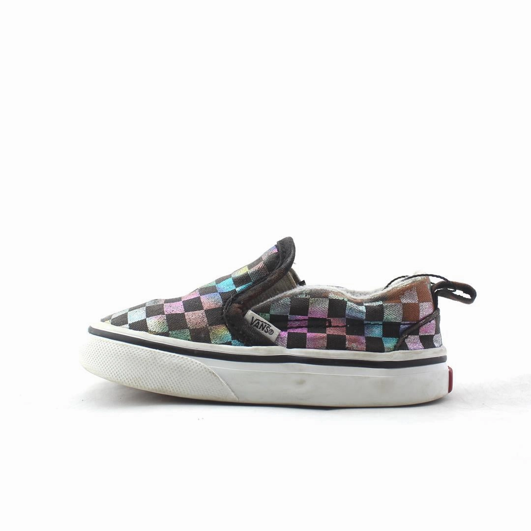 VANS CLASSIC CHECKERBOARD Vans retro-inspired footwear styles