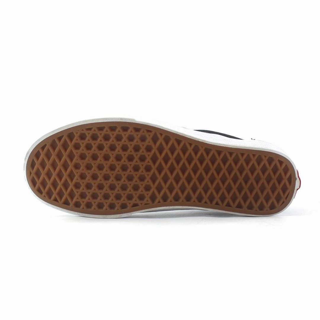 VANS CLASSIC CHECKERBOARD Vans casual shoe snapshots