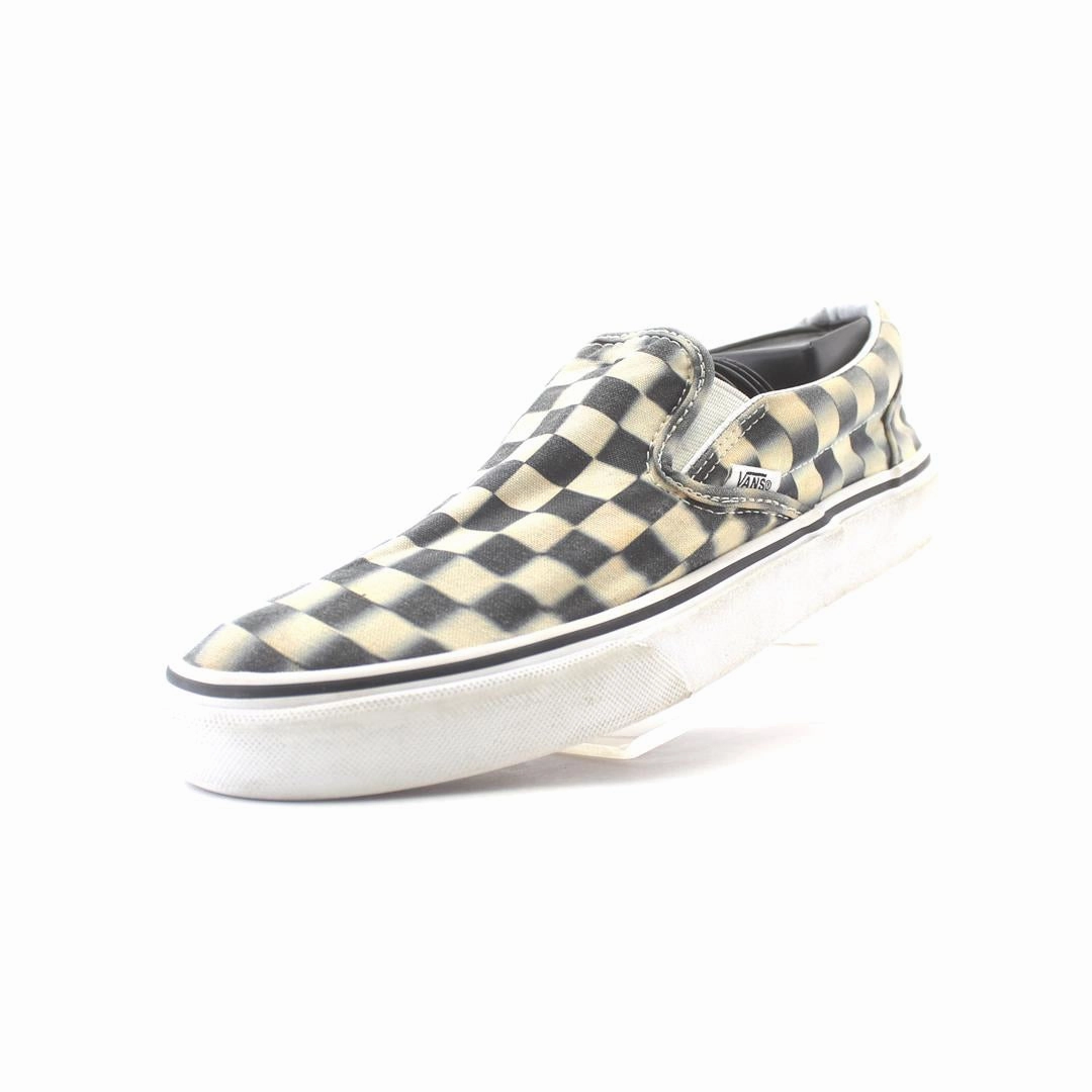 VANS CLASSIC CHECKERBOARD Vans casual shoe snapshots