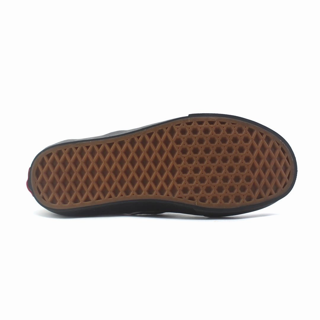 VANS CLASSIC CHECKERBOARD Vans casual shoe snapshots
