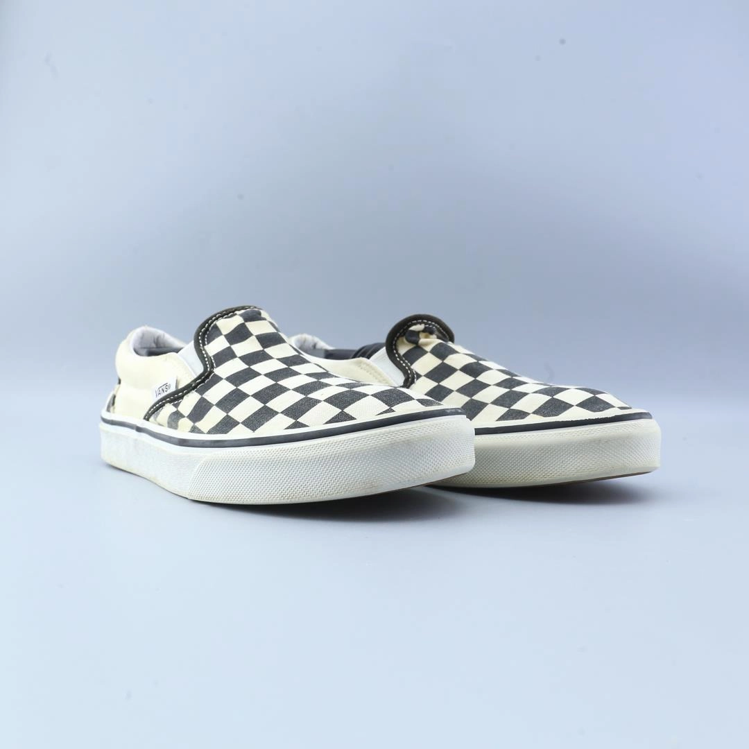 VANS CLASSIC CHECKERBOARD Vans skate shoe imagery