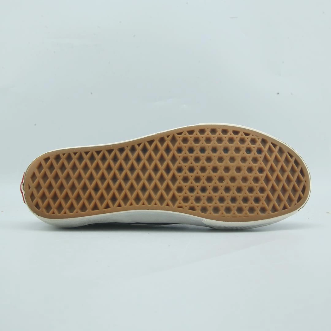 VANS CLASSIC  CHECKERBOARD Vans skate shoe imagery