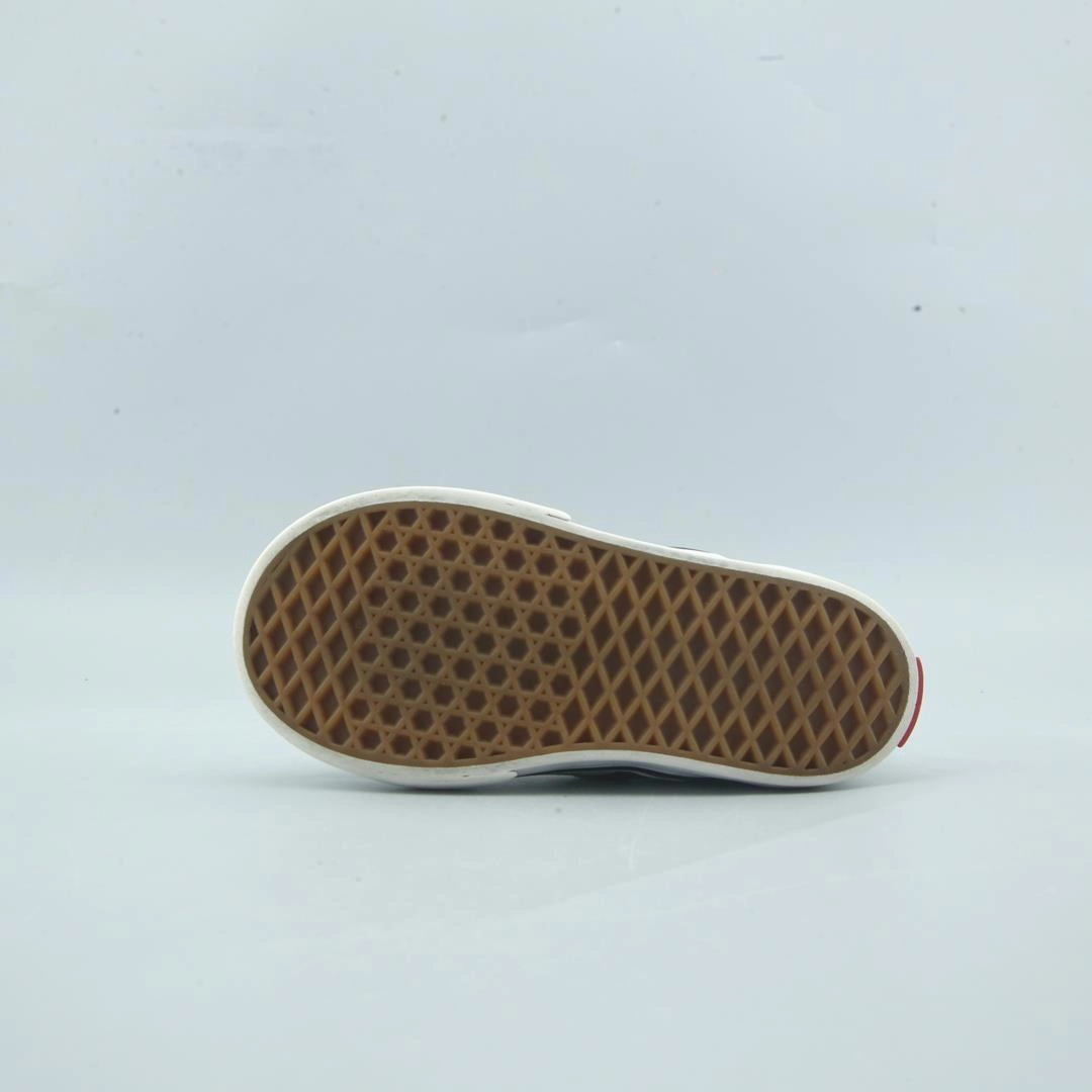 VANS CLASSIC CHECKERBOARD Vans skate shoe imagery
