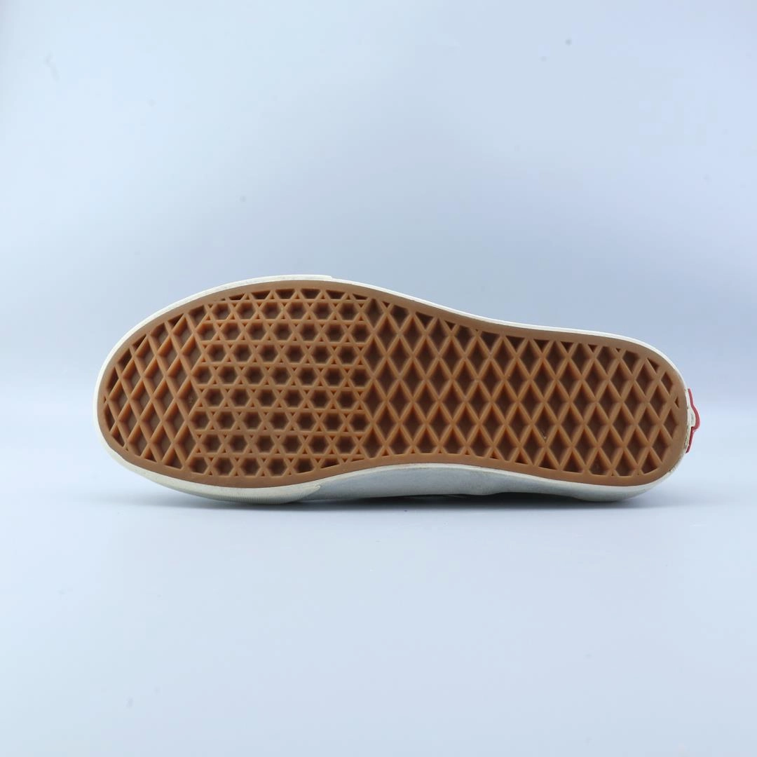 VANS CLASSIC CHECKERBOARD Vans skate shoe imagery