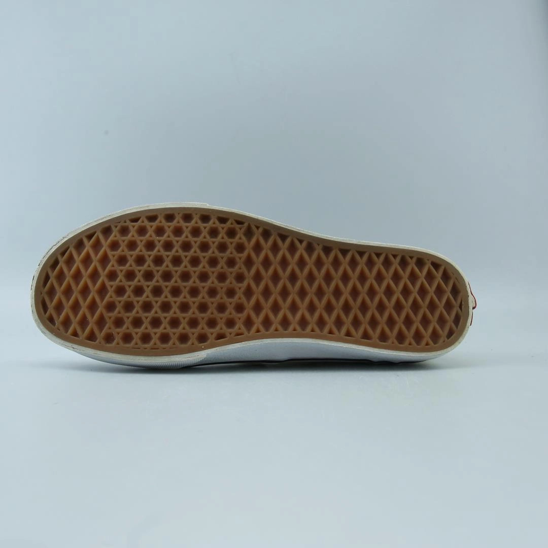 VANS CLASSIC CHECKERBOARD Vans skate shoe imagery