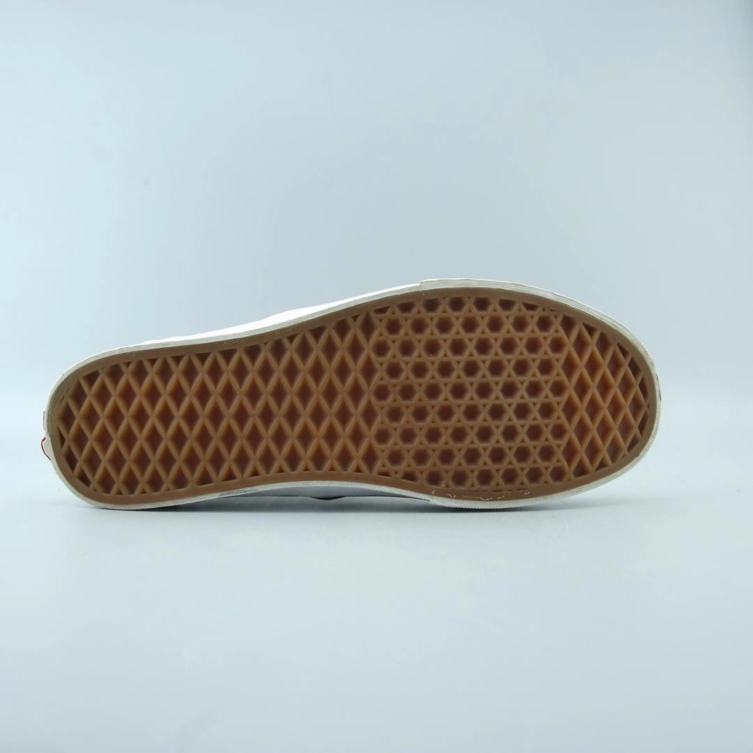 VANS CLASSIC CHECKERBOARD Vans skate shoe imagery