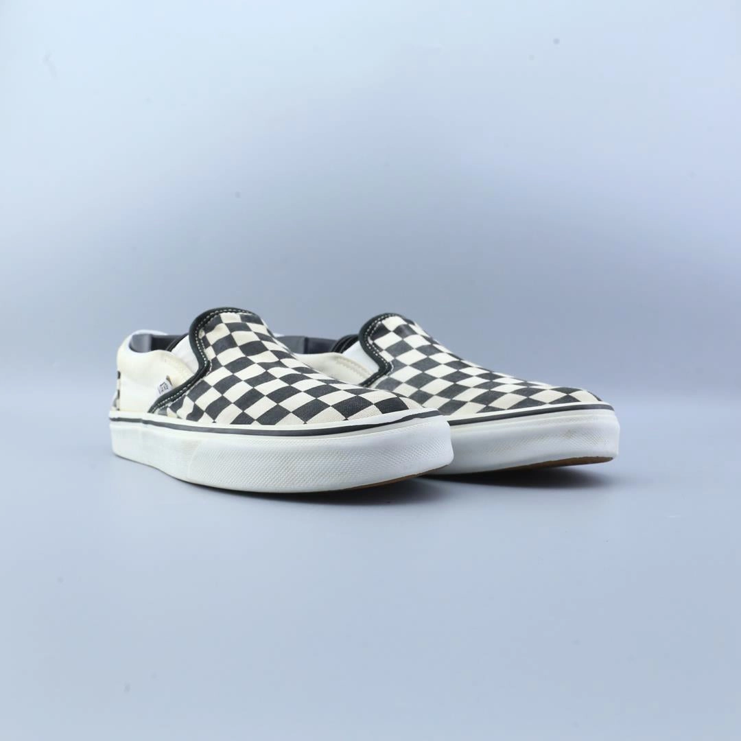 VANS CLASSIC CHECKERBOARD Vans skate shoe imagery