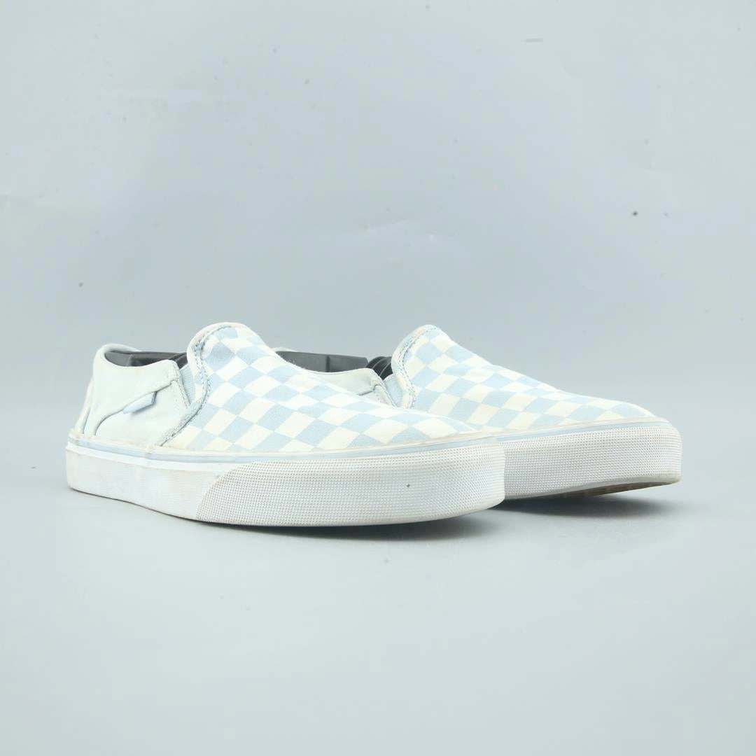 VANS CLASSIC CHECKERBOARD Vans skate shoe imagery